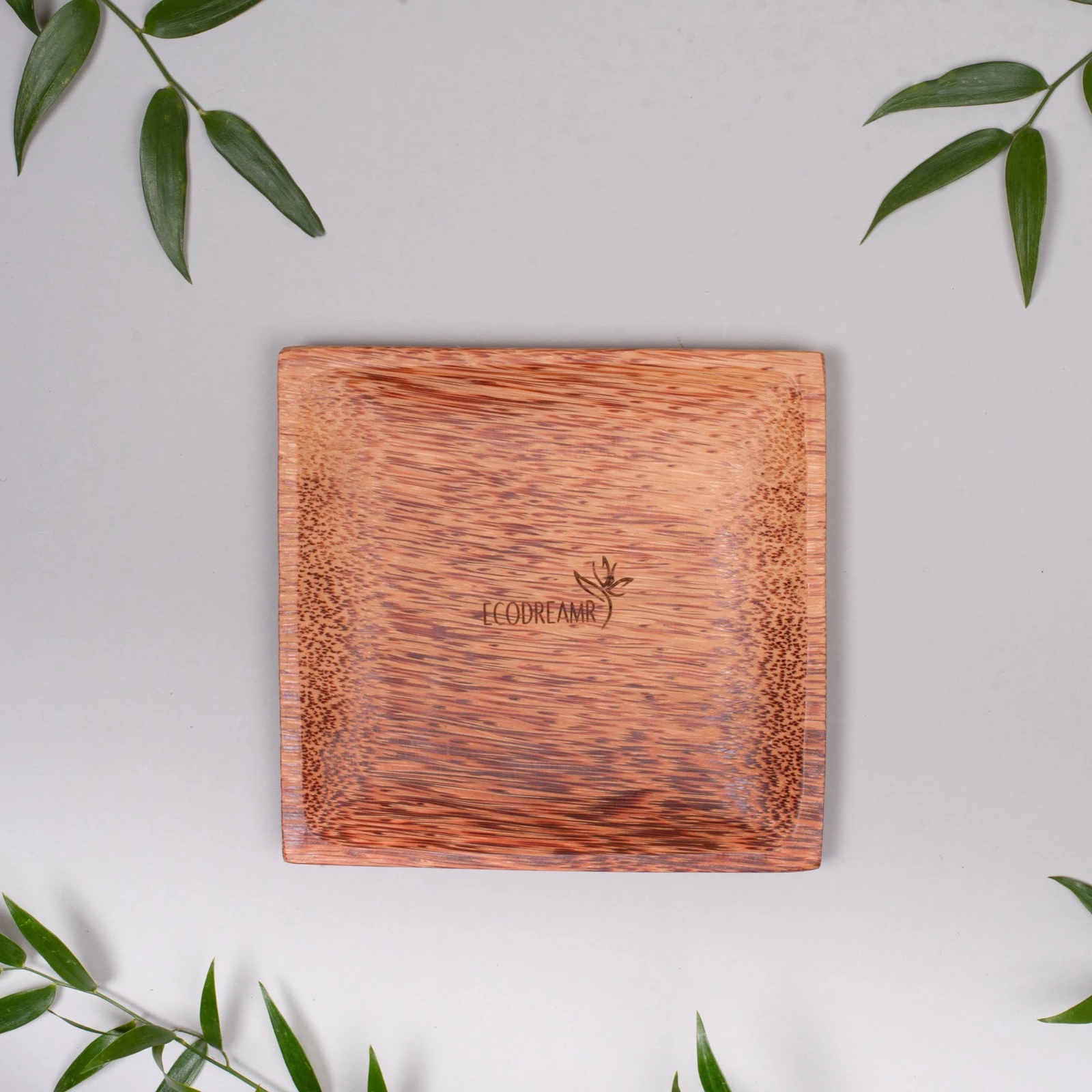 Assiette en bois de cocotier - carrée